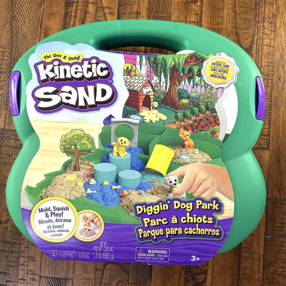 NEW Kinetic Sand Diggin' Dog Park Set in Case Sensory Toy Mold Pack & Play Age3+